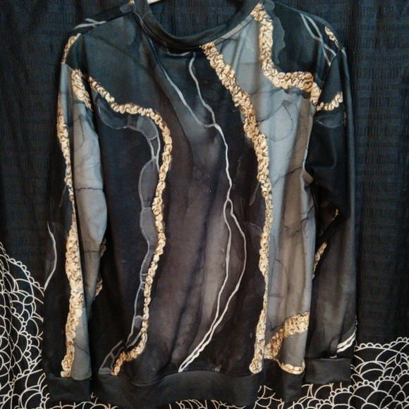 Pixie Lady Crewneck Top - Picture 5 of 7